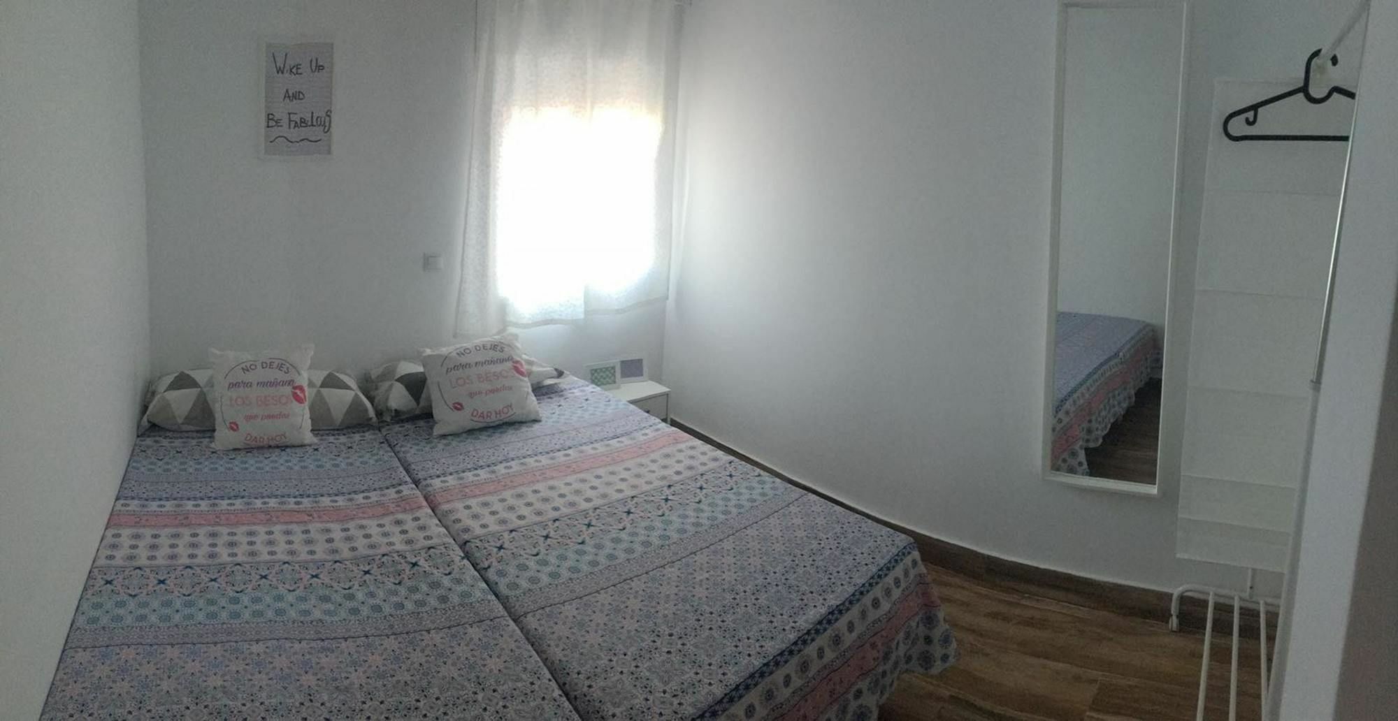 Apartment With 3 Bedrooms In Malaga, With Wifi *