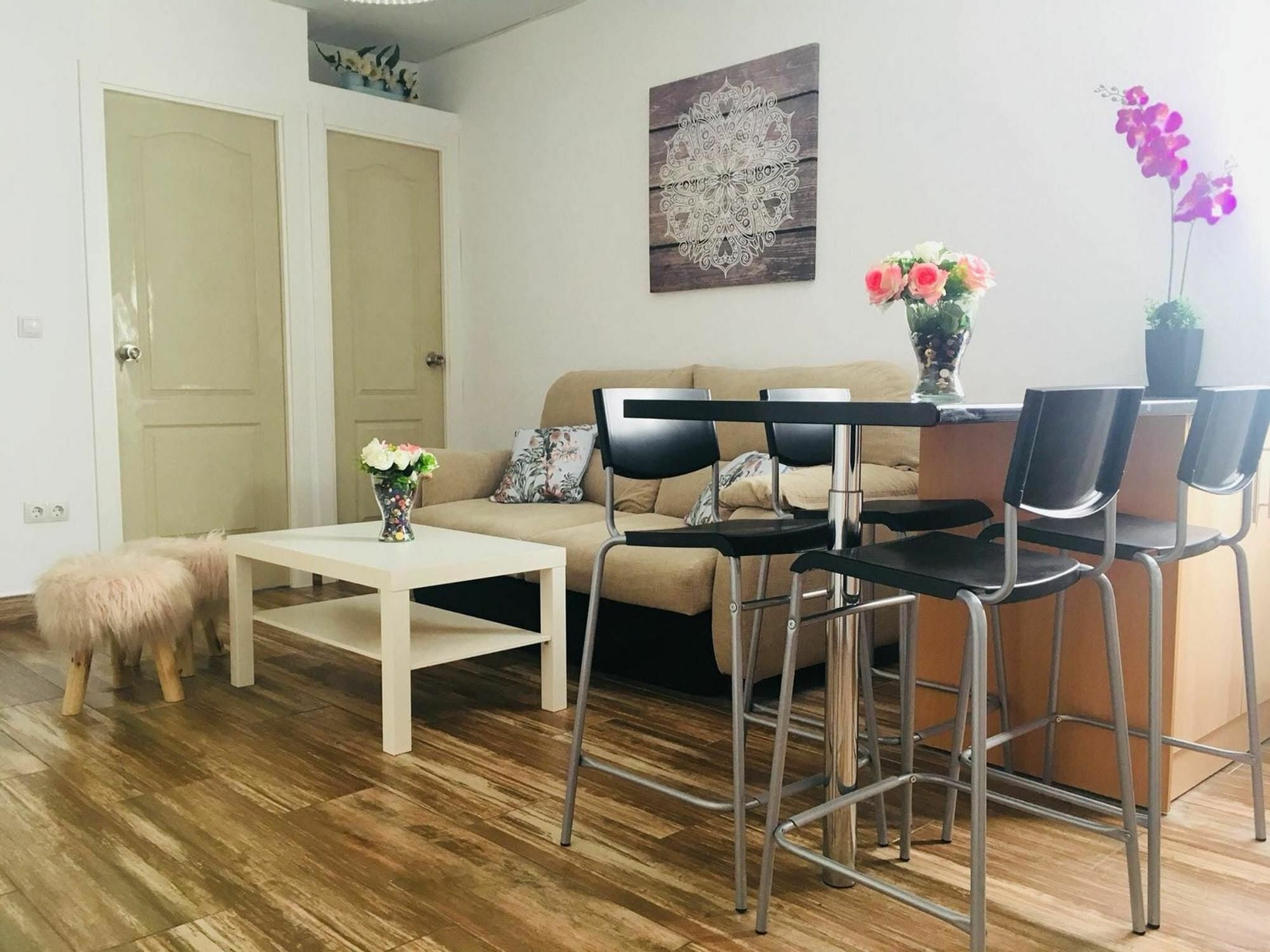 With 3 Bedrooms In Malaga, With Wifi